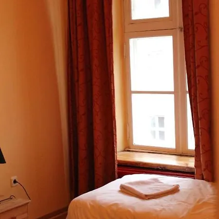 Tabinoya - Tallinn's Travellers House * Tallinn