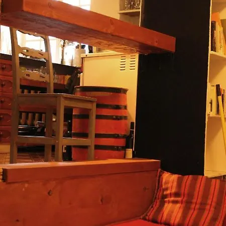 Tabinoya - Tallinn's Travellers House *
